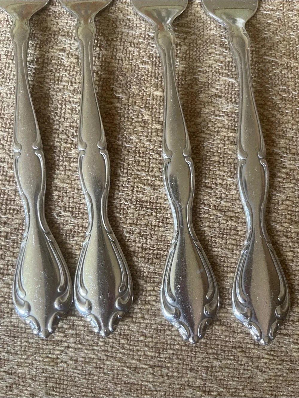 Oneida Cantata Stainless Flatware Dinner Forks & Knives